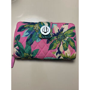 Women's Vera Bradley Wallet Pink Floral